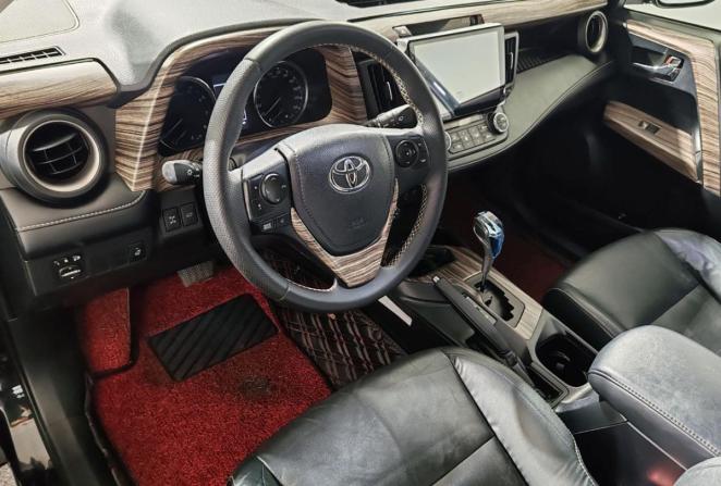 Toyota RAV4 IV (XA40) Рестайлинг с пробегом 2017 года, цена 2 000 000 рублей, 198748 км, внедорожник, Автокод Объявления