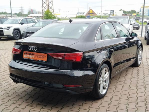 Audi A3 III (8V) Рестайлинг с пробегом 2018 года, цена 2 000 000 рублей, 103000 км, седан, Автокод Объявления