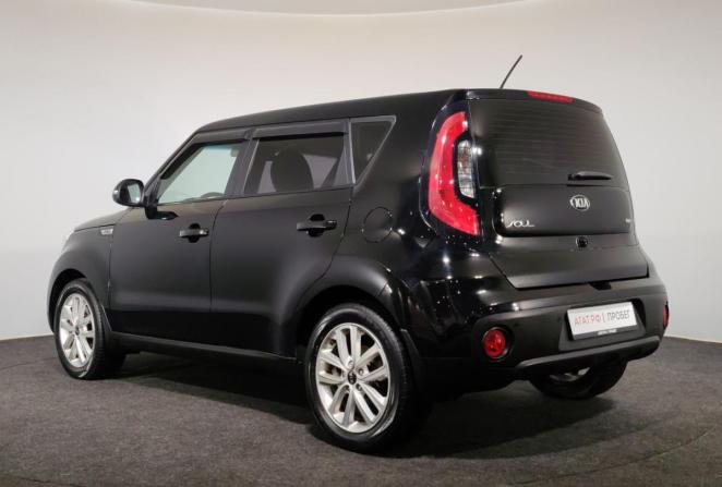 Kia Soul II Рестайлинг с пробегом 2018 года, цена 1 500 000 рублей, 69545 км, хэтчбек, Автокод Объявления