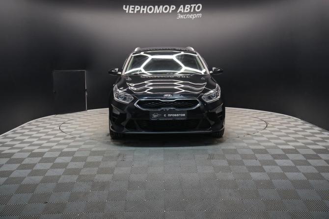 Kia Ceed III с пробегом 2019 года, цена 1 688 000 рублей, 179624 км, универсал, Автокод Объявления
