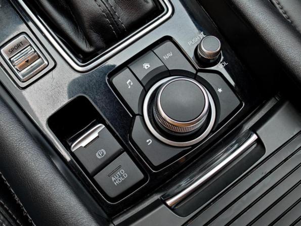 Mazda 6 III (GJ) Рестайлинг 2 с пробегом 2021 года, цена 2 660 000 рублей, 98025 км, седан, Автокод Объявления