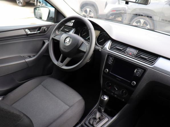 Skoda Rapid I Рестайлинг с пробегом 2018 года, цена 1 240 000 рублей, 159753 км, лифтбек, Автокод Объявления