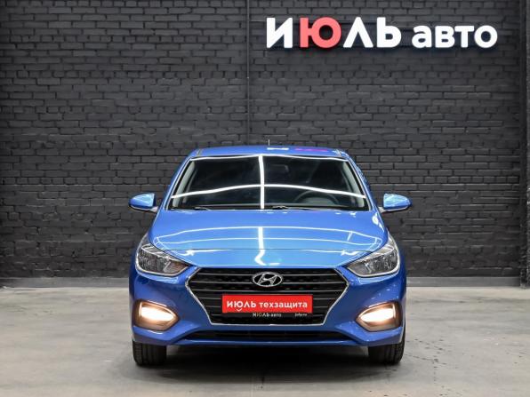 Hyundai Solaris II с пробегом 2017 года, цена 1 400 000 рублей, 61164 км, седан, Автокод Объявления