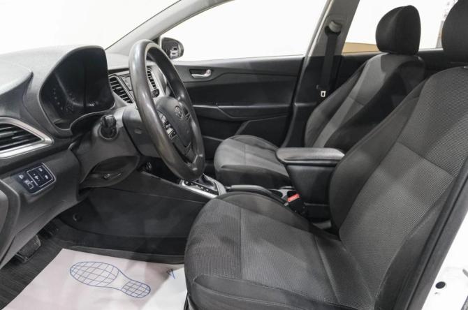 Hyundai Solaris II Рестайлинг с пробегом 2021 года, цена 1 199 000 рублей, 115000 км, седан, Автокод Объявления