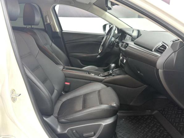 Mazda 6 III (GJ) Рестайлинг с пробегом 2018 года, цена 2 245 000 рублей, 45082 км, седан, Автокод Объявления