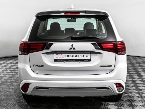 Mitsubishi Outlander III Рестайлинг 3 с пробегом 2022 года, цена 2 520 000 рублей, 22150 км, внедорожник, Автокод Объявления