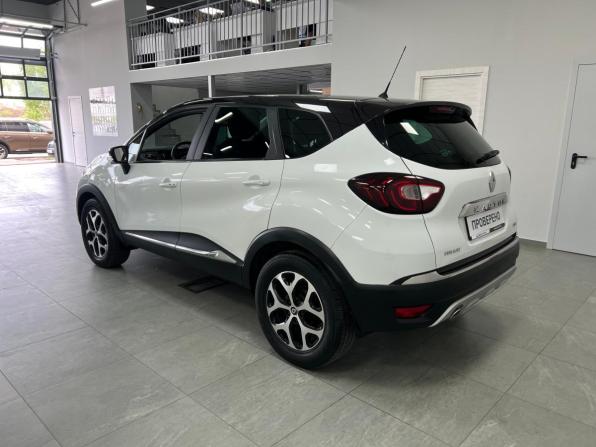 Renault Kaptur I с пробегом 2016 года, цена 1 270 000 рублей, 207352 км, внедорожник, Автокод Объявления