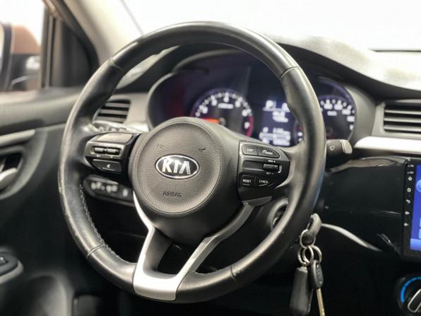 Kia Rio IV с пробегом 2018 года, цена 1 390 500 рублей, 83605 км, седан, Автокод Объявления
