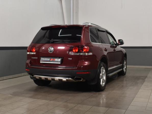Volkswagen Touareg I Рестайлинг с пробегом 2009 года, цена 1 449 995 рублей, 259259 км, внедорожник, Автокод Объявления