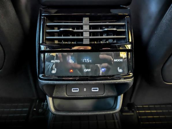 Geely Monjaro I с пробегом 2023 года, цена 3 300 000 рублей, 34961 км, внедорожник, Автокод Объявления