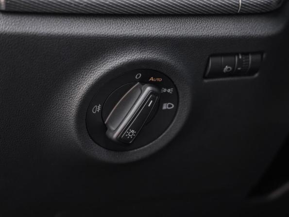 Volkswagen Polo VI с пробегом 2021 года, цена 1 789 000 рублей, 91552 км, лифтбек, Автокод Объявления