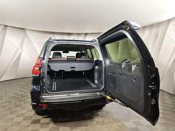 Toyota Land Cruiser Prado 150 Series Рестайлинг 2 с пробегом 2019 года, цена 5 299 000 рублей, 93747 км, внедорожник, Автокод Объявления