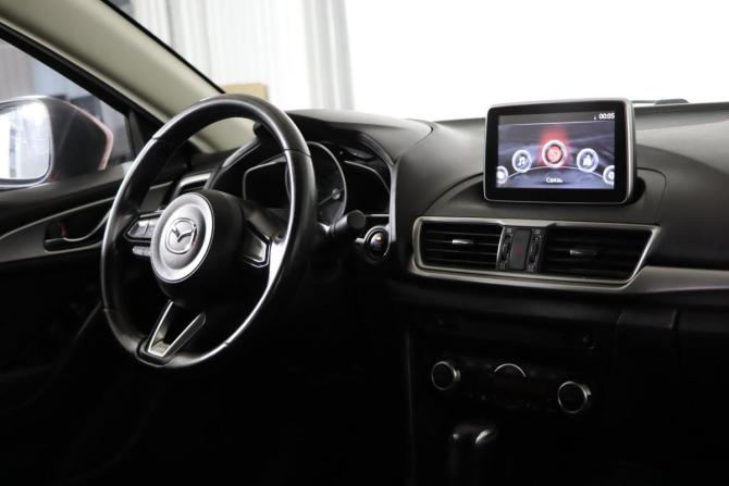 Mazda 3 III (BM) с пробегом 2017 года, цена 1 299 990 рублей, 150662 км, седан, Автокод Объявления