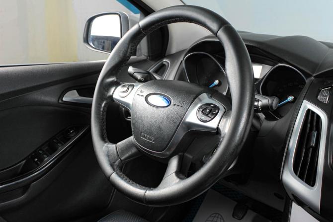 Ford Focus III с пробегом 2011 года, цена 899 000 рублей, 231000 км, седан, Автокод Объявления