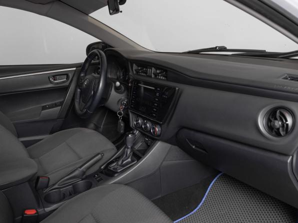 Toyota Corolla XI (E160 E170 E180) Рестайлинг 1 с пробегом 2018 года, цена 1 643 200 рублей, 105250 км, седан, Автокод Объявления