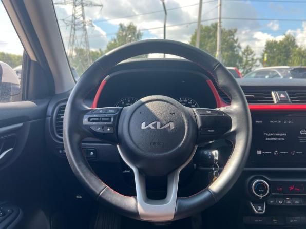 Kia Rio IV Рестайлинг с пробегом 2021 года, цена 1 840 000 рублей, 59215 км, хэтчбек, Автокод Объявления