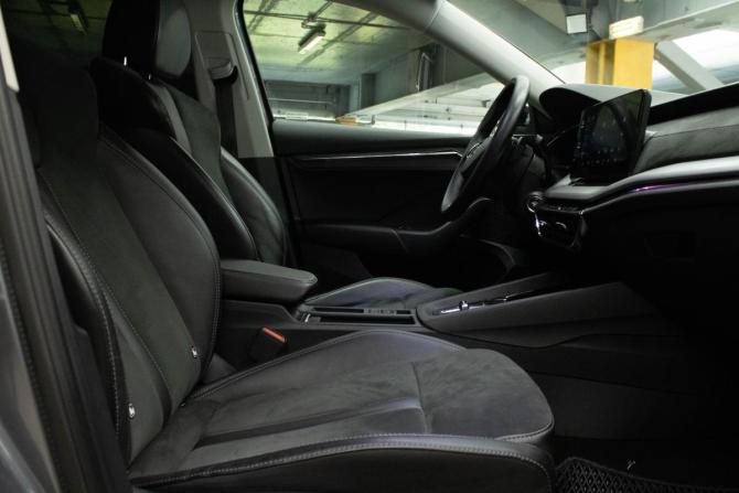 Skoda Octavia IV (A8) с пробегом 2021 года, цена 2 399 000 рублей, 126828 км, лифтбек, Автокод Объявления