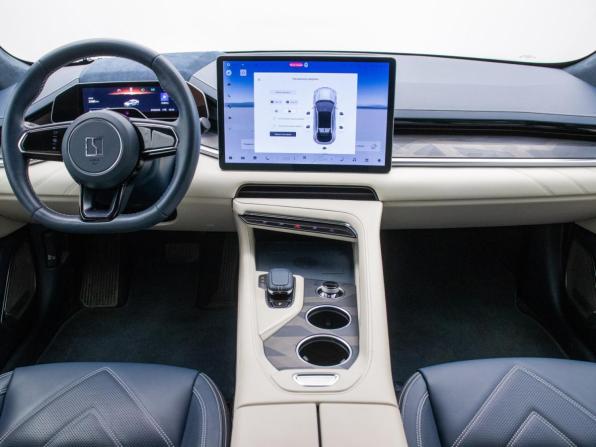 Zeekr 001 I с пробегом 2023 года, цена 5 395 000 рублей, 23000 км, лифтбек, Автокод Объявления