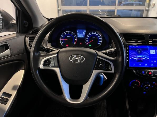 Hyundai Solaris I с пробегом 2011 года, цена 579 000 рублей, 158698 км, седан, Автокод Объявления