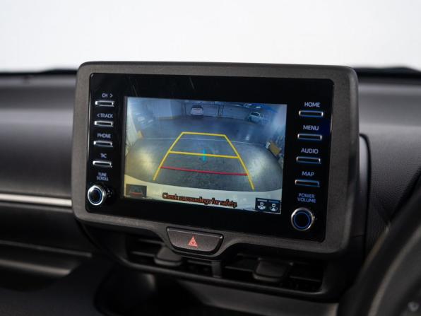 Toyota Yaris IV с пробегом 2021 года, цена 1 130 000 рублей, 88305 км, хэтчбек, Автокод Объявления