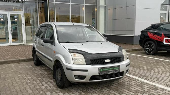 Ford Fusion I с пробегом 2005 года, цена 295 000 рублей, 223937 км, хэтчбек, Автокод Объявления