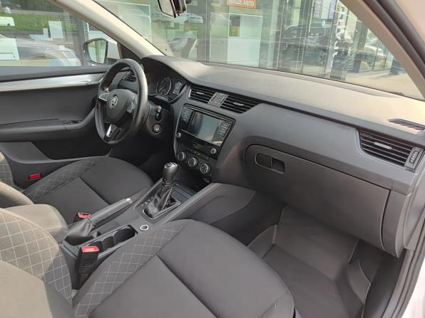 Skoda Octavia III (A7) Рестайлинг с пробегом 2020 года, цена 1 678 000 рублей, 112000 км, лифтбек, Автокод Объявления
