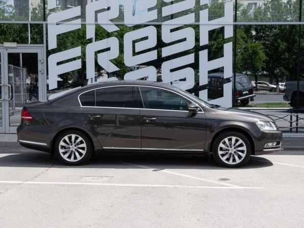 Volkswagen Passat B7 с пробегом 2012 года, цена 950 000 рублей, 282585 км, седан, Автокод Объявления
