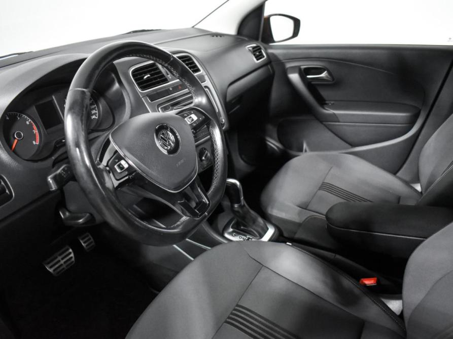 Volkswagen Polo V Рестайлинг Санкт-Петербург  - изображение 9