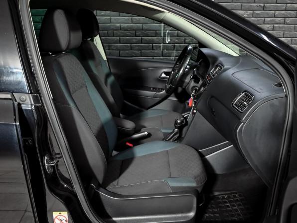 Volkswagen Polo V Рестайлинг с пробегом 2019 года, цена 1 040 000 рублей, 224888 км, седан, Автокод Объявления