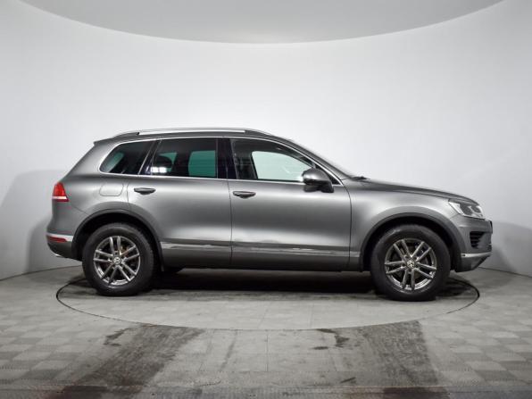 Volkswagen Touareg II Рестайлинг с пробегом 2015 года, цена 2 279 000 рублей, 238396 км, внедорожник, Автокод Объявления