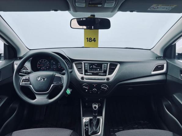 Hyundai Solaris II Рестайлинг с пробегом 2021 года, цена 1 450 000 рублей, 128000 км, седан, Автокод Объявления