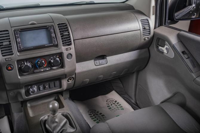 Nissan Navara (Frontier) III (D40) Рестайлинг с пробегом 2010 года, цена 929 000 рублей, 287000 км, offers.body_type.unknown, Автокод Объявления
