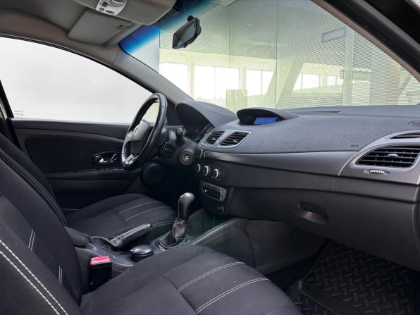 Renault Fluence I Рестайлинг с пробегом 2014 года, цена 735 000 рублей, 213124 км, седан, Автокод Объявления