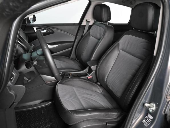 Opel Astra J Рестайлинг с пробегом 2013 года, цена 1 199 000 рублей, 163802 км, седан, Автокод Объявления