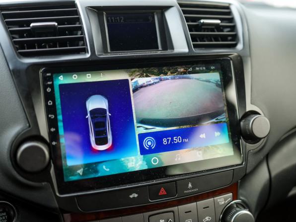 Toyota Highlander II (XU40) Рестайлинг с пробегом 2012 года, цена 1 899 000 рублей, 227230 км, внедорожник, Автокод Объявления