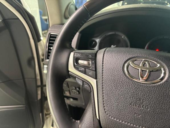 Toyota Land Cruiser 200 Series Рестайлинг 2 с пробегом 2017 года, цена 6 400 000 рублей, 132890 км, внедорожник, Автокод Объявления