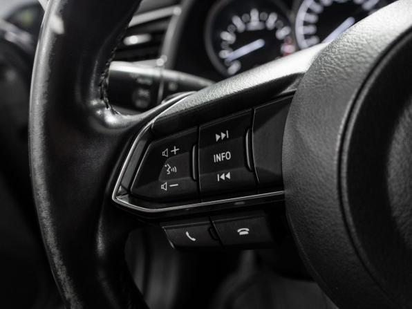 Mazda 6 III (GJ) Рестайлинг с пробегом 2018 года, цена 1 750 000 рублей, 164066 км, седан, Автокод Объявления