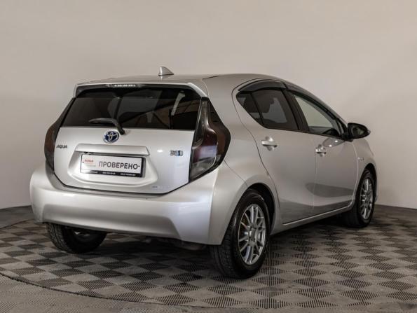 Toyota Aqua I Рестайлинг 2 с пробегом 2017 года, цена 999 000 рублей, 127795 км, хэтчбек, Автокод Объявления