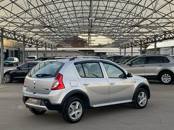 Renault Sandero I с пробегом 2013 года, цена 818 000 рублей, 95644 км, хэтчбек, Автокод Объявления