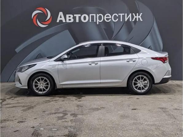 Hyundai Solaris II Рестайлинг с пробегом 2021 года, цена 1 549 000 рублей, 87464 км, седан, Автокод Объявления