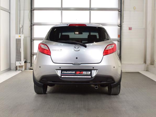 Mazda 2 II Рестайлинг (DE2) с пробегом 2011 года, цена 699 999 рублей, 163051 км, хэтчбек, Автокод Объявления