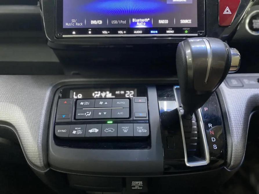 Honda Stepwgn V Рестайлинг Челябинск  - изображение 16