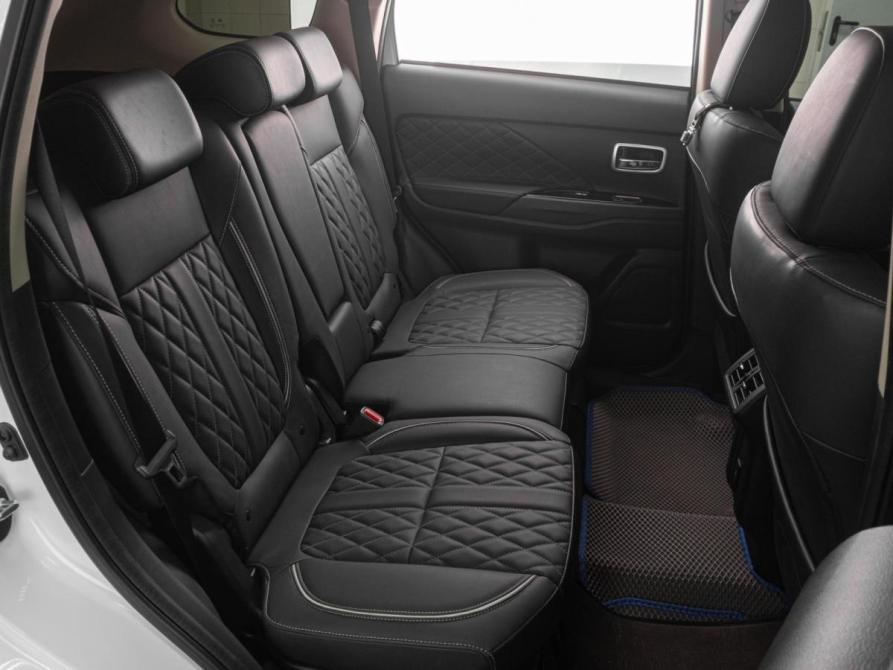 Mitsubishi Outlander III Рестайлинг 3 Тюмень  - изображение 7