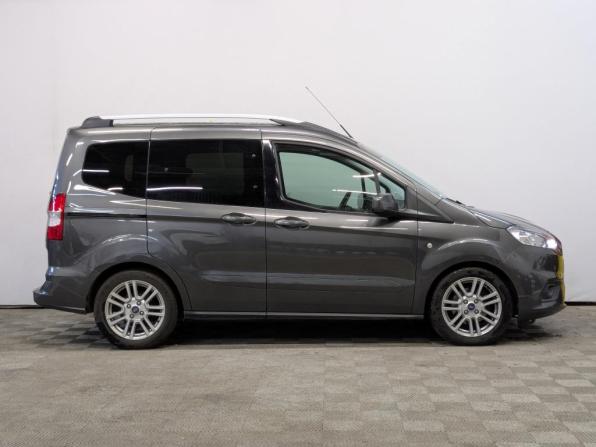 Ford Tourneo Courier I Рестайлинг с пробегом 2021 года, цена 2 220 000 рублей, 90288 км, компактвэн, Автокод Объявления