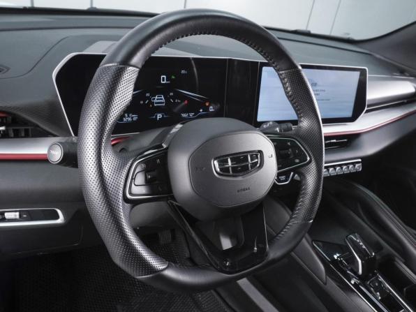 Geely Coolray I Рестайлинг с пробегом 2024 года, цена 2 080 000 рублей, 32961 км, внедорожник, Автокод Объявления