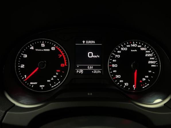 Audi A3 III (8V) Рестайлинг с пробегом 2018 года, цена 1 999 001 рубль, 111527 км, седан, Автокод Объявления