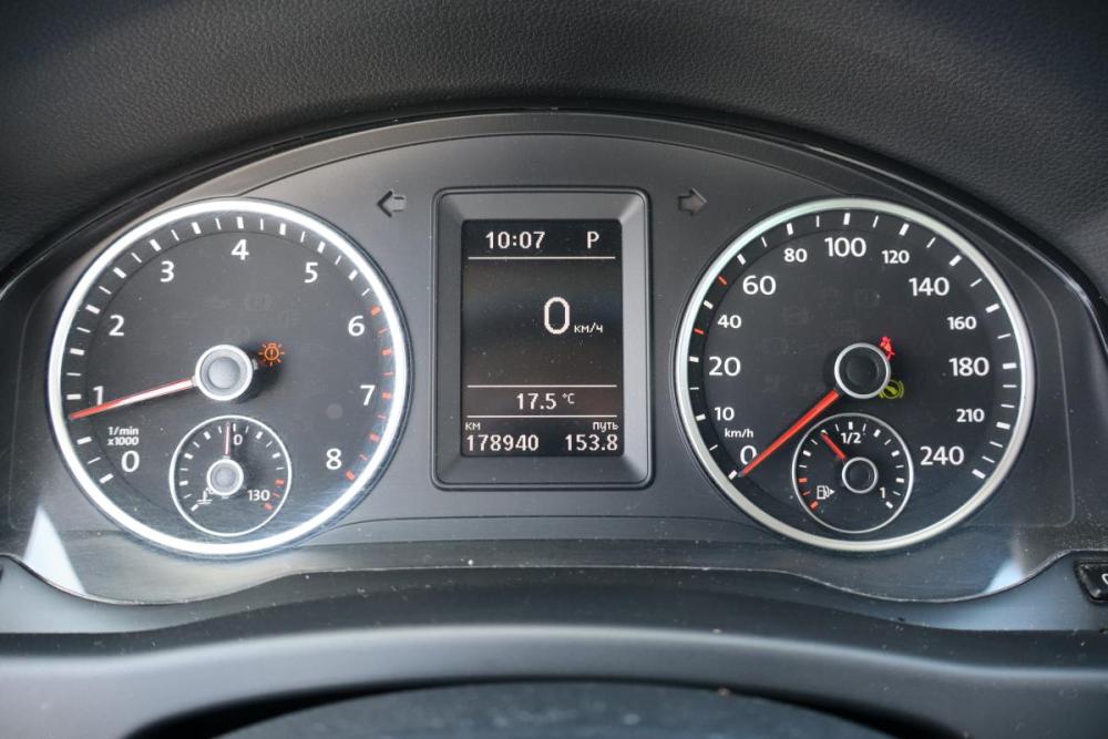 Volkswagen Tiguan I Рестайлинг Санкт-Петербург  - изображение 16