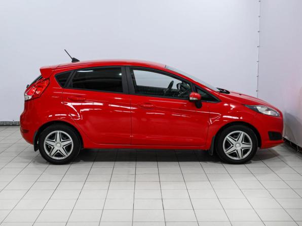 Ford Fiesta Mk6 Рестайлинг с пробегом 2017 года, цена 929 750 рублей, 113409 км, хэтчбек, Автокод Объявления