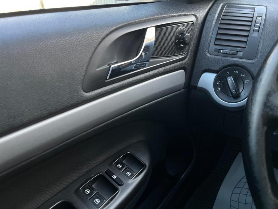 Skoda Octavia II (A5) Рестайлинг Октябрьский  - изображение 16