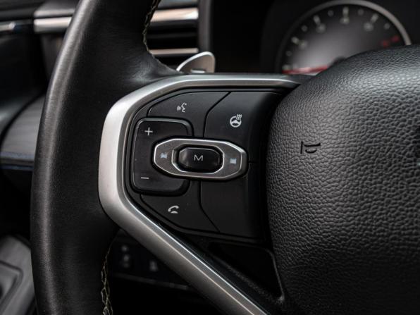Haval Jolion I Рестайлинг с пробегом 2024 года, цена 1 690 000 рублей, 42131 км, внедорожник, Автокод Объявления